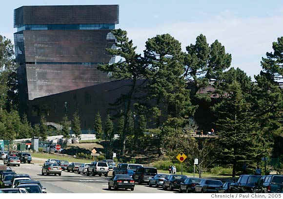 deyoung.jpg (91134 bytes)